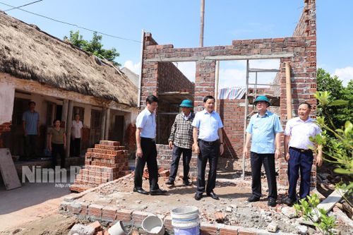 Kiểm tra việc thực hiện Nghị quyết số 43 của HĐND tỉnh tại huyện Kim Sơn
