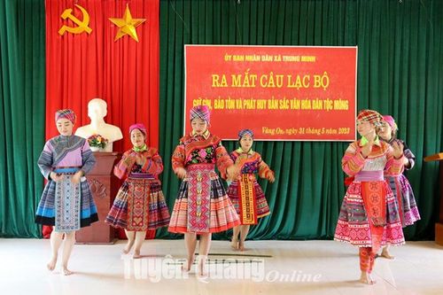 Vàng On bảo tồn và phát huy văn hóa dân tộc Mông
