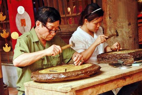 Làng chạm bạc Đồng Xâm