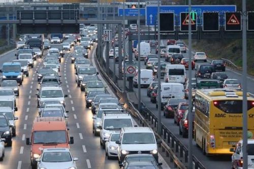 Ba Lan kháng nghị EU việc cấm xe chạy nhiên liệu hóa thạch