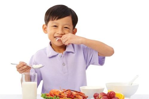 Ngừa béo phì cho trẻ vào dịp nghỉ hè