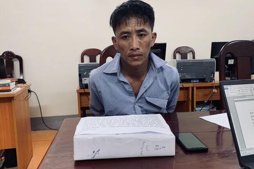 Bắt quả tang đối tượng đang vận chuyển 12.000 viên ma túy tổng hợp