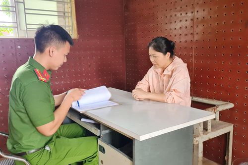 'Giật mình' thâm niên lừa đảo của người đàn bà mạo danh cán bộ công an