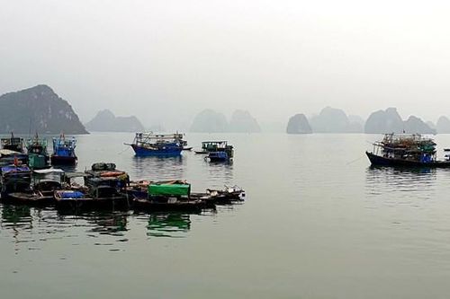 Những xóm chài trên biển