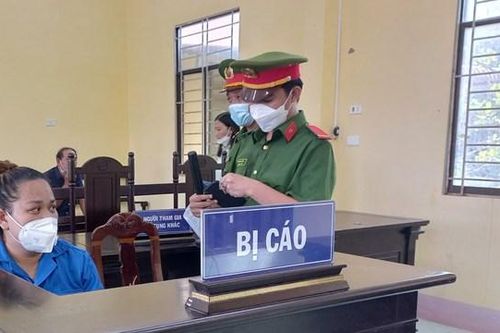 Bị cáo trong vụ nghi vấn 'vòi tiền' cho tại ngoại ở Cà Mau: Bị 6 tháng tù giam về tội đánh bạc