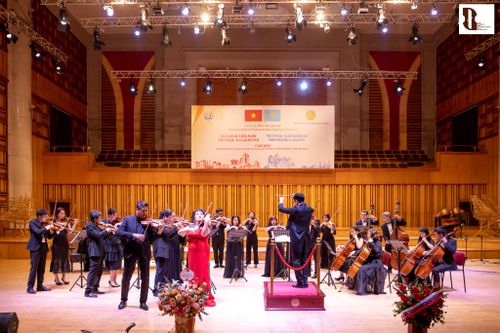 Màn biểu diễn ấn tượng của nghệ sĩ violin Aiman Mussakhajaeva