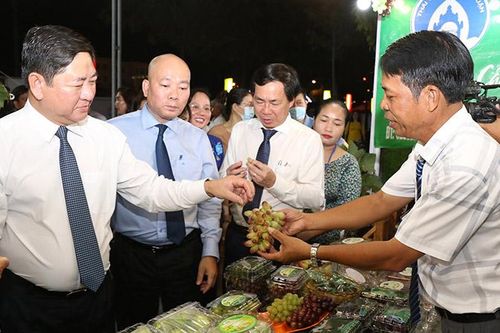 Khai mạc Hội chợ Công thương khu vực Nam Trung Bộ-Ninh Thuận năm 2023