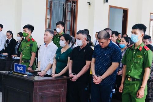 Nhóm đối tượng làm giả sổ đỏ, lừa đảo chiếm đoạt hàng chục tỷ đồng hầu tòa