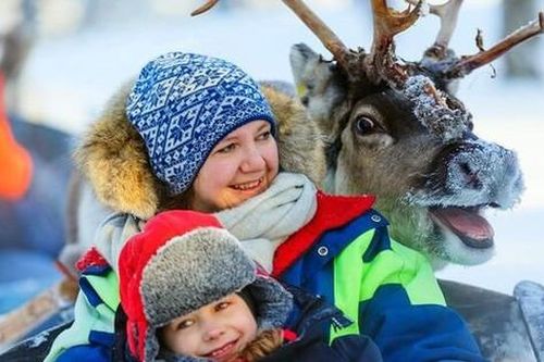 Bất ngờ về quốc gia thừa điện, người dân trả tiền cũng như... không