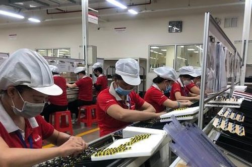 Cảnh báo nguy cơ tụt hậu trong thu hút đầu tư nước ngoài