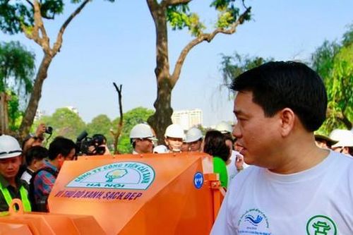 Ông Nguyễn Đức Chung giải trình gì về số tiền hàng tỷ đồng được biếu dịp Tết ?