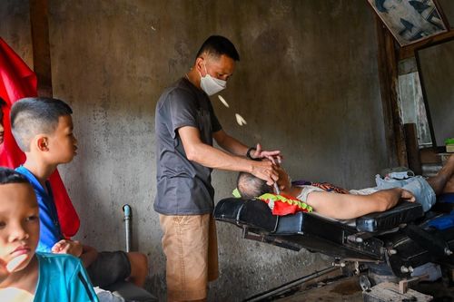 Dân lên rẫy, đi hớt tóc, buôn bán trở lại sau vụ trụ sở xã ở Đắk Lắk bị tấn công