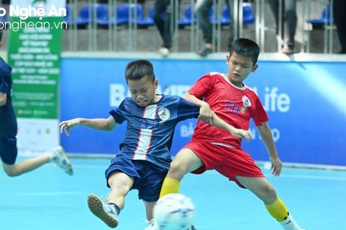 Vượt qua Nhi đồng Thanh Chương ở loạt sút luân lưu, Nhi đồng Tân Kỳ lần thứ hai liên tiếp có mặt ở chung kết