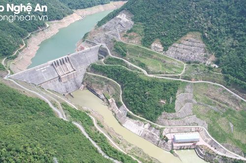 Hai nhà máy thủy điện lớn nhất Nghệ An hoạt động thế nào nếu lòng hồ xuống mực nước chết?
