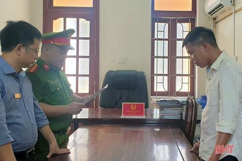 Khởi tố đối tượng lái ôtô đi trộm nhiều máy cơ khí