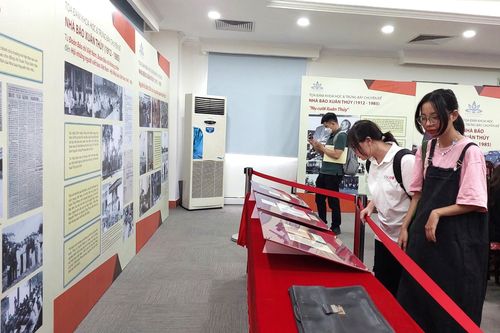 Nhà báo Xuân Thủy: Hơn nửa thế kỷ dùng ngòi bút 'xoay vần thời thế'