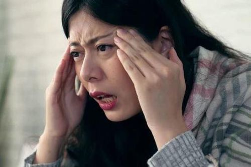 Mới sống chung với mẹ chồng được 4 ngày mà gia đình tôi đã đảo điên, chồng còn tuyên bố cắt cả cơm tối bổ dưỡng để theo bà