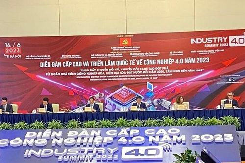 Tạo đột phá, rút ngắn quá trình công nghiệp hóa, hiện đại hóa đất nước