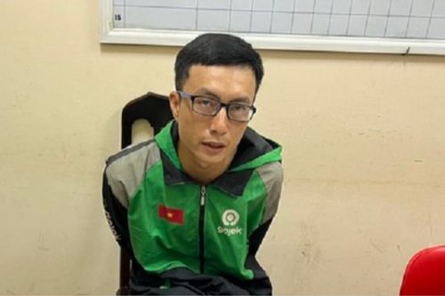 Vạch trần bí mật nghề hái ra tiền của gã xe ôm công nghệ lảng vảng trên đường phố Hà Nội