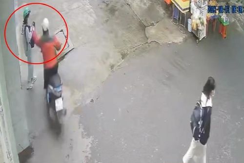 Đã bắt được đối tượng giật điện thoại của nữ sinh viên trước cổng ký túc xá