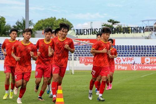U.17 Việt Nam tự tin hướng đến giải châu Á; Mbappe kiên quyết không gia hạn với PSG