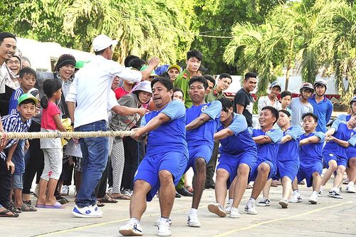 Hấp dẫn môn kéo co