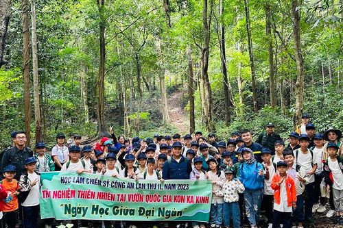 Trưởng thành từ chương trình 'Học làm chiến sĩ Công an'
