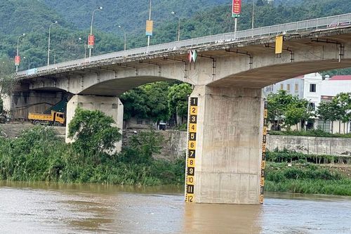 Mưa vừa, mưa to tiếp tục trút xuống Lào Cai