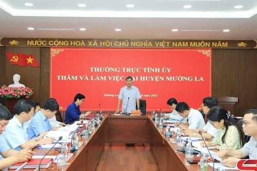 Thường trực Tỉnh ủy kiểm tra, nắm tình hình tại huyện Mường La