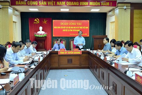 Đồng chí Bí thư Tỉnh ủy Chẩu Văn Lâm làm việc với Đoàn công tác Đảng đoàn Liên hiệp các Hội Khoa học và Kỹ thuật Việt Nam