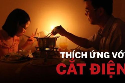 Người dân Hà Nội thích ứng với tình trạng cắt điện