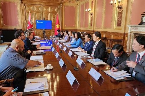 Quan hệ đối tác chiến lược Việt Nam - Anh phát triển sâu rộng, toàn diện