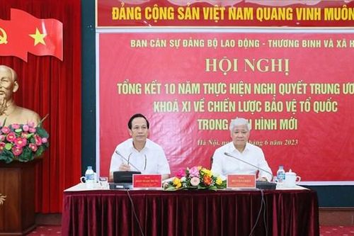 BẢN TIN MẶT TRẬN: Phát huy sức mạnh tổng hợp xây dựng, củng cố nền quốc phòng toàn dân