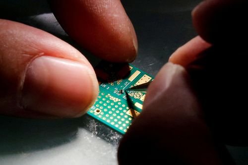 Ngành AI ở Trung Quốc bị 'bóp nghẹt' vì thiếu chip