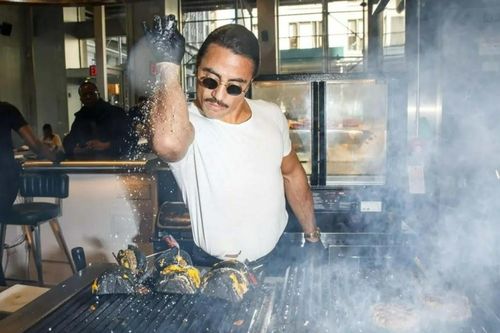 Cửa hàng burger ở New York của 'thánh rắc muối' đóng cửa
