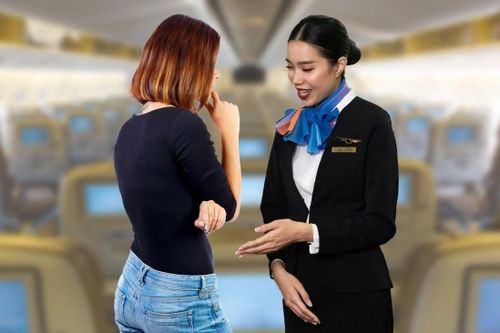Hành động của vị khách Trung Quốc trên máy bay gây tranh cãi