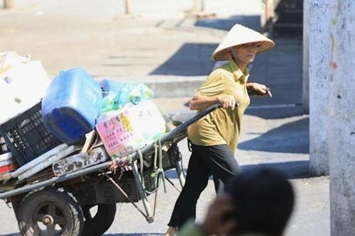 Cần đề cao 'tiếng nói' của người lao động khu vực phi chính thức