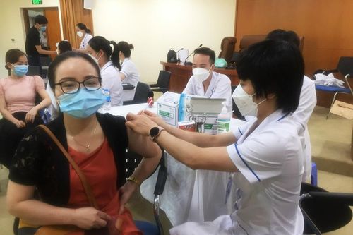 Chi phí điều trị Covid-19 khi chuyển từ nhóm A sang nhóm B ra sao?