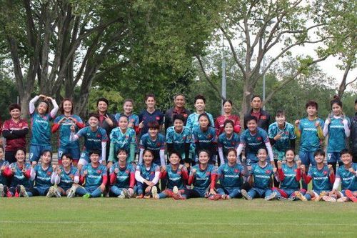 Tuyển nữ Việt Nam được hỗ trợ từ chuyên gia dinh dưỡng và thể lực của FIFA