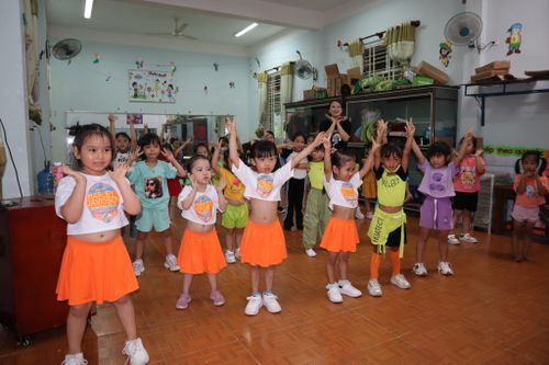 Sôi nổi hoạt động hè cho trẻ em miền núi Trà Bồng
