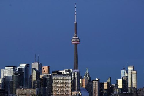 Toronto là thành phố đắt đỏ nhất ở Canada năm 2023