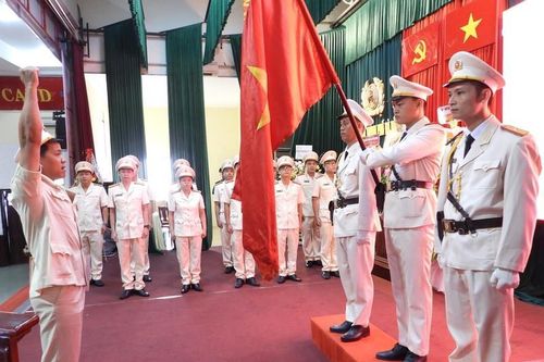 Đại sứ quán Ấn Độ gửi Thư khen Đồn Công an Cảng hàng không Quốc tế Đà Nẵng