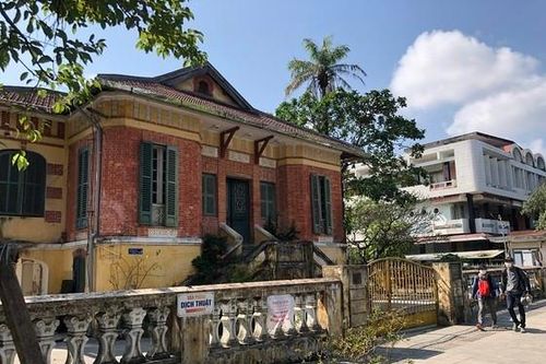 Đất 'vàng' bên sông Hương khó kêu gọi đầu tư vì 'vướng' cơ chế
