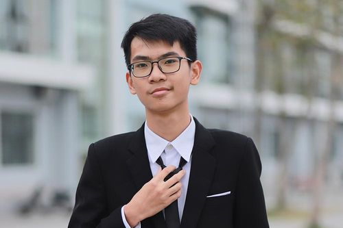 Thủ khoa chuyên Khoa học Tự nhiên đến từ 'trường làng'