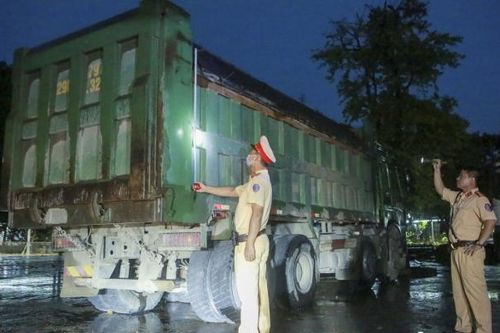 Lắp trạm cân tải trọng xe tự động tại các dự án đường cao tốc để ngăn xe quá tải