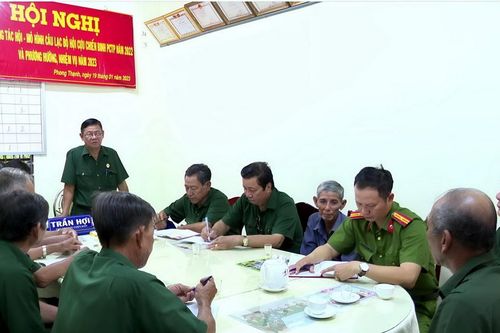 Câu lạc bộ Hội Cựu chiến binh phòng, chống tội phạm giữ bình yên xóm ấp