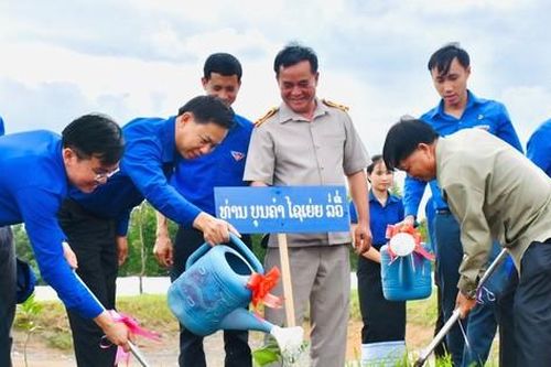 Tuổi trẻ Hà Tĩnh với hoạt động tình nguyện quốc tế trên nước bạn Lào