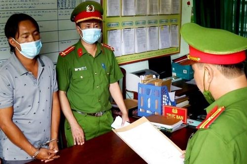 Bị cáo nộp đơn tại tòa tố giác đã chi 2,7 tỉ đồng để 'lo lót' cán bộ giải quyết vụ án