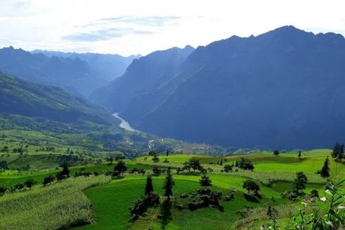 Suôi Thầu - Thảo nguyên châu Âu ở Hà Giang