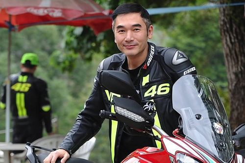 Nam diễn viên bán loạt siêu xe Ferrari vì lý do không thể lái đi chợ